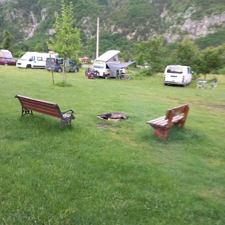 Guesthouse Pashko Theth Exterior photo