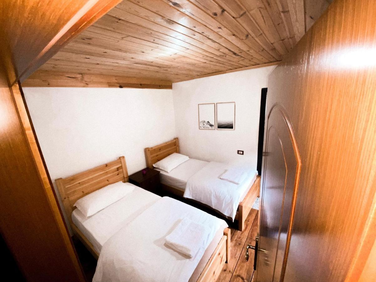 Guesthouse Pashko Theth Exterior photo
